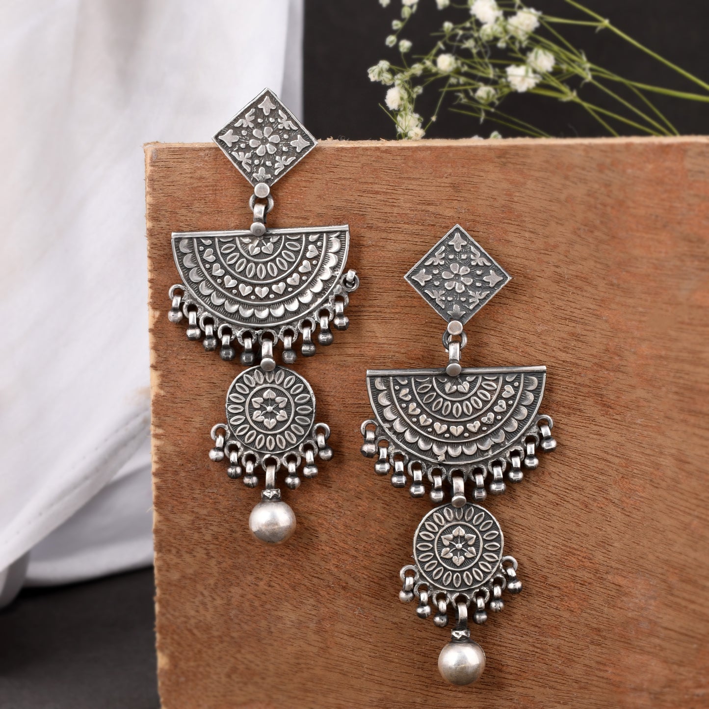 Silver Saanjh Floral Jhumka Earrings