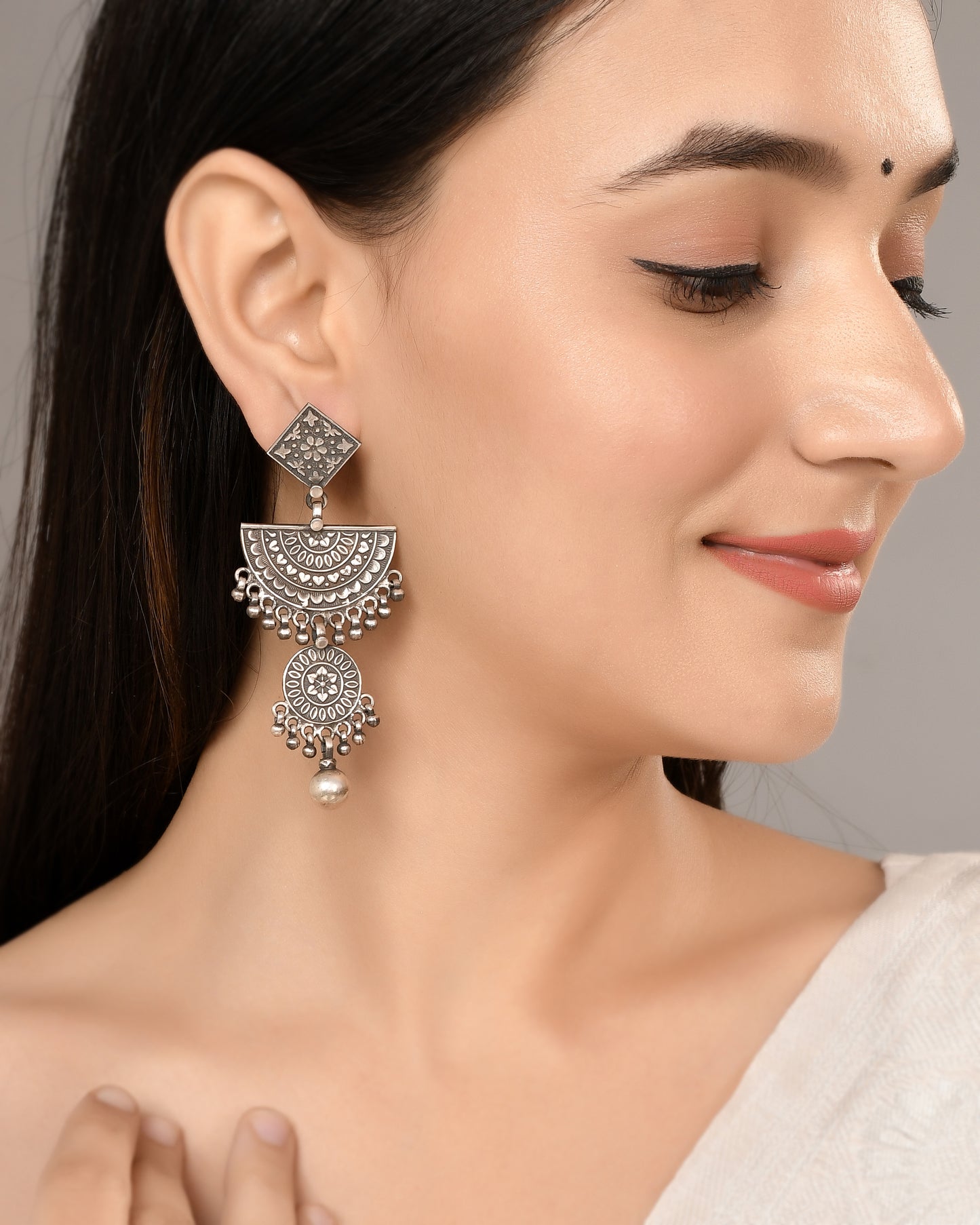 Silver Saanjh Floral Jhumka Earrings