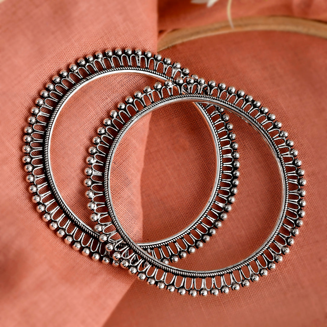 Silver Rava Spikes Bangles( Pair)
