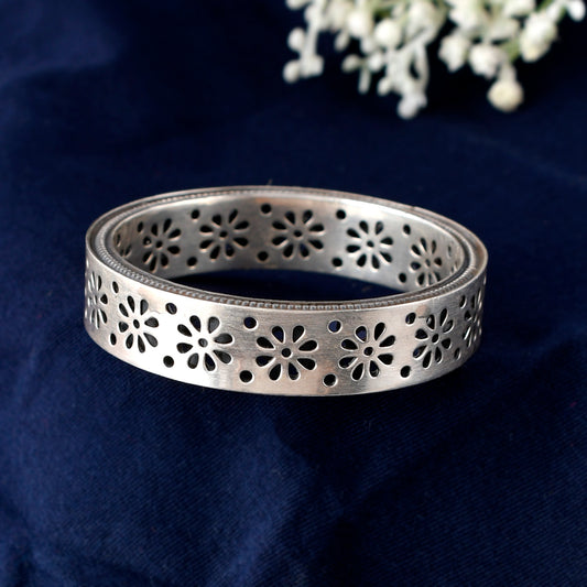 Silver Floral Filigree Work Bangle( Single Piece)