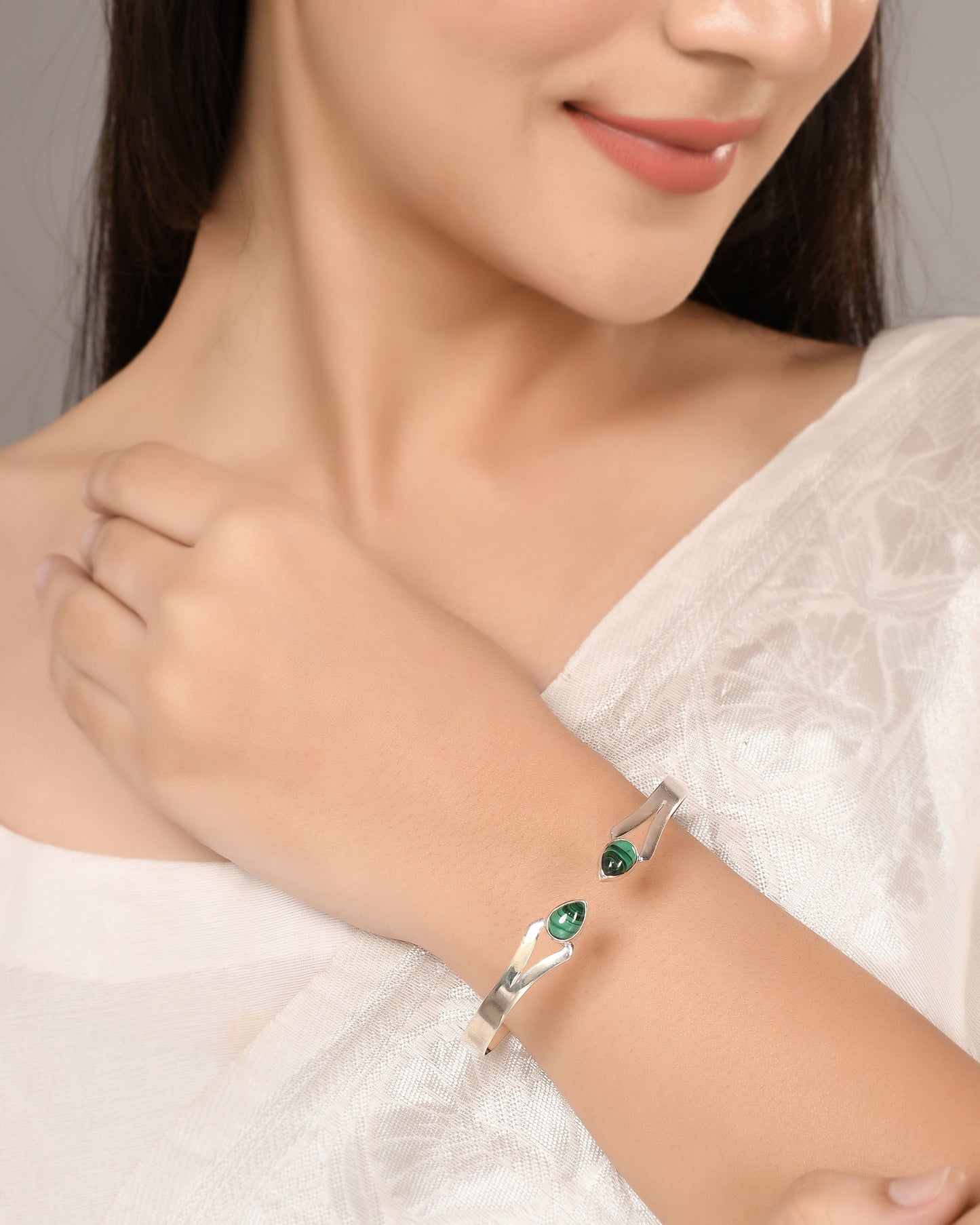 Silver Melachite Openable Kada Bangles/ Bracelet