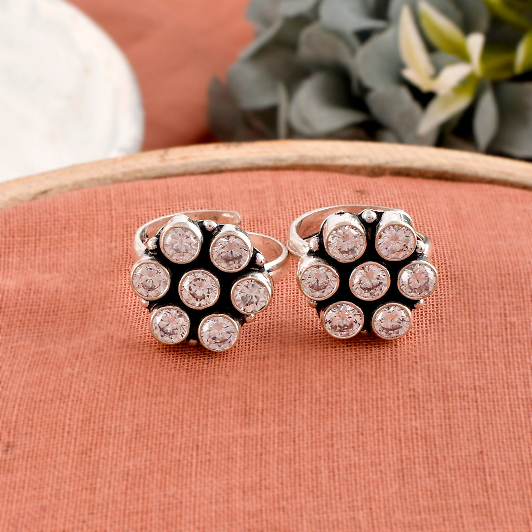Silver Zircon Flower Toerings( Pair)