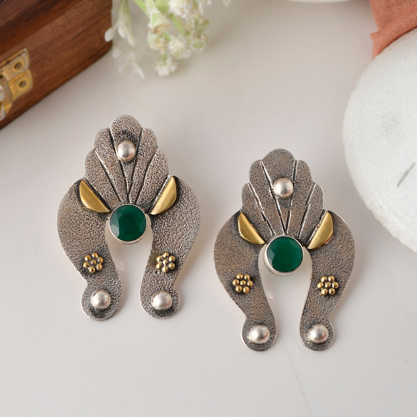 Silver Emerald Crest Earrings