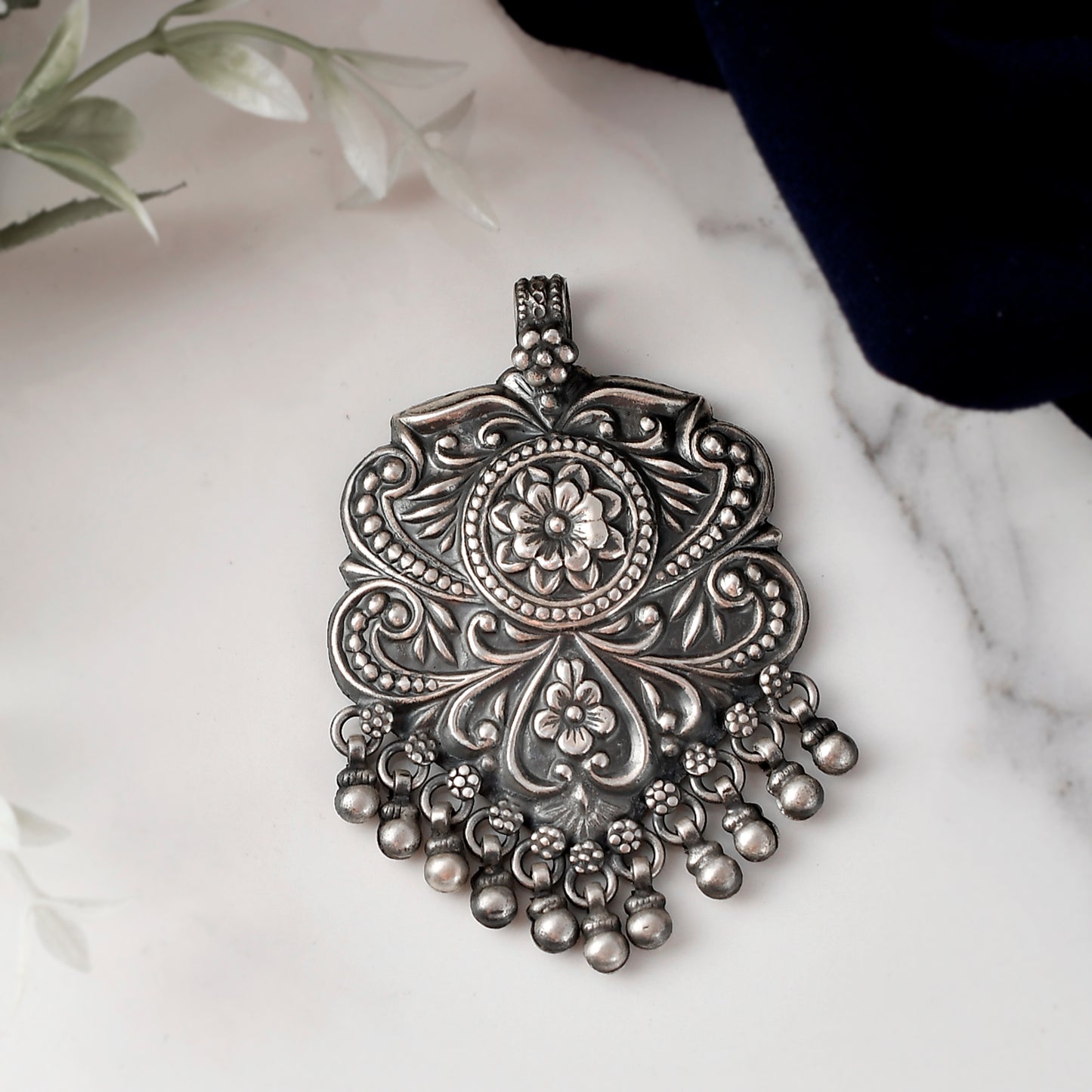 Silver Shringar Floral Pendant