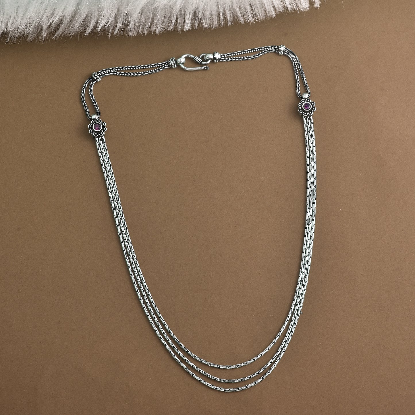 Silver Links Tri layered Neckchain