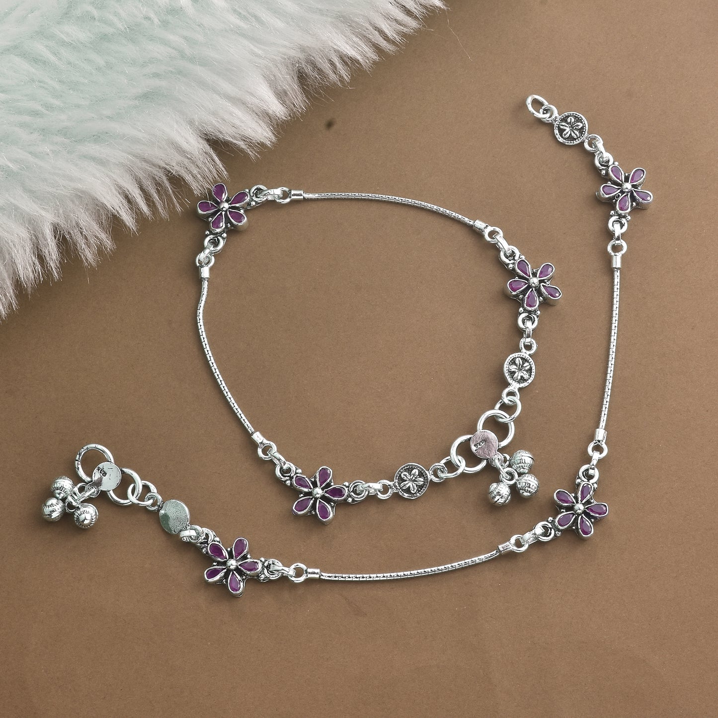 Silver Gulabi Cut Stone Phool Anklet( Pair)