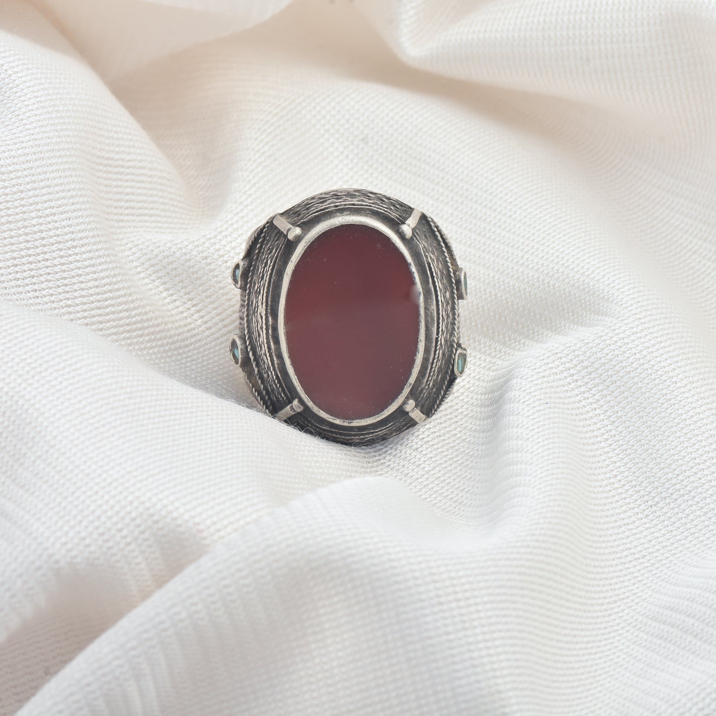 Silver Red Onyx Openable Box Ring