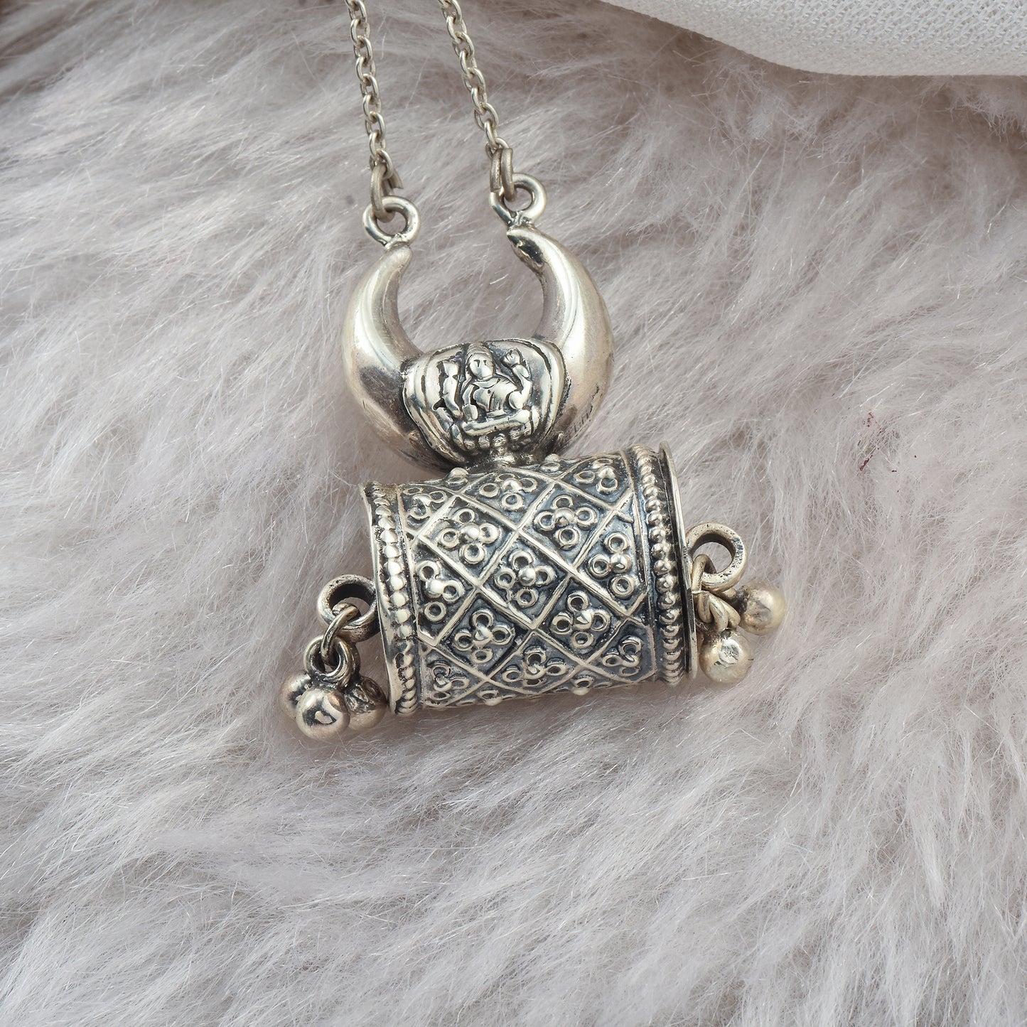Silver Laxmi Openable Box Pendant With Chain