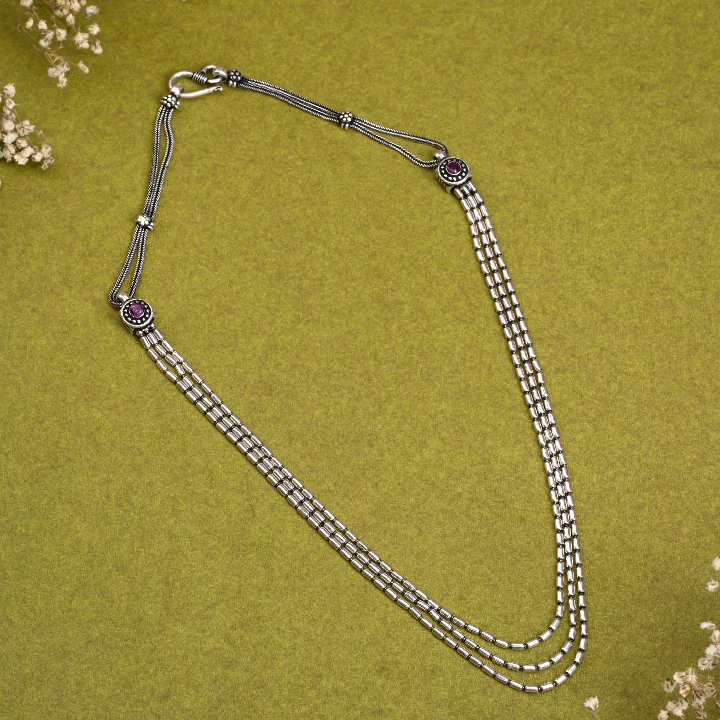 Silver Elegant Cyclinderical Beads Tri Layred Neckchain